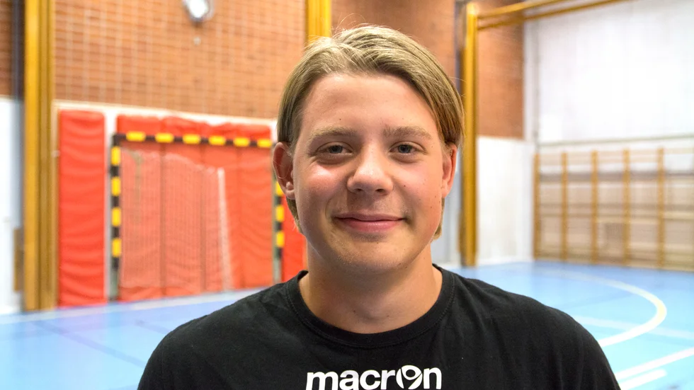 Hugo Grave kan räkna med mer speltid i VVK sedan Linus Ekstrand brutit sitt kontrakt med klubben.