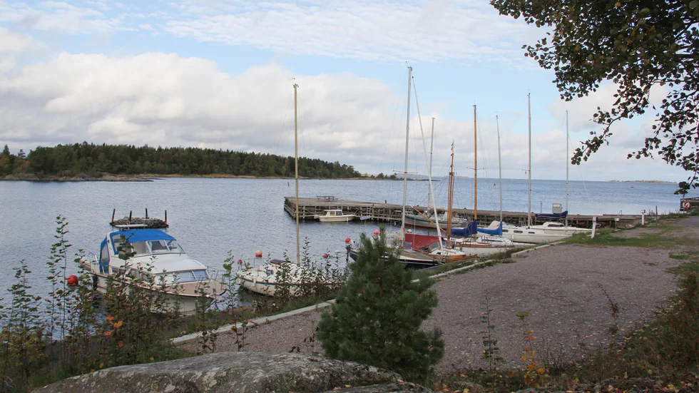 Hamnen i Ängskär är i stort behov av upprustning, menar Mats Olsson.