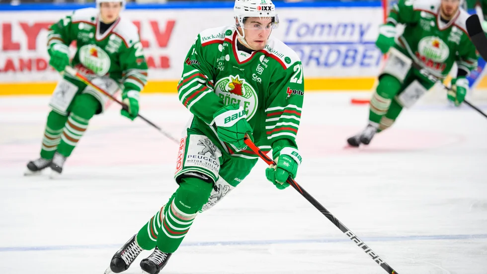 Nils Höglander stannar i SHL fram till det att NHL drar i gång nästa säsong.