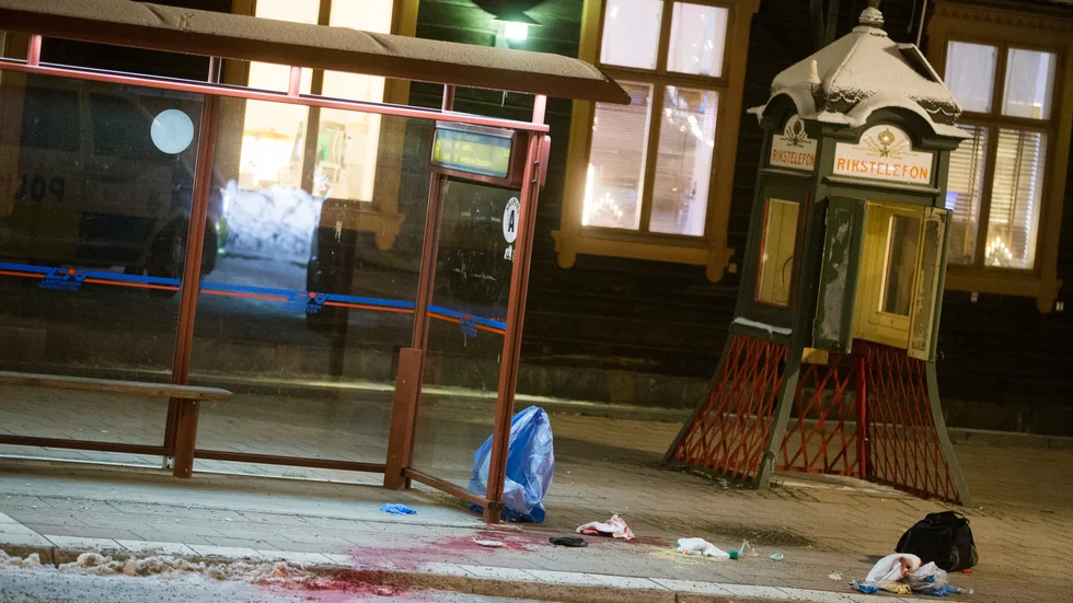 Den 19 december 2019 dödades Kejvan Fazeli på busstationen i Boden. Nu åtalas en av de inblandade i dödandet för mordförsök mot ett av vittnens i det så kallade Stationsdådet.