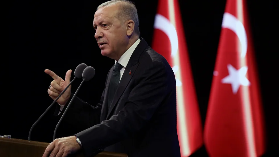 Turkiets president Recep Tayyip Erdogan hotade Förenade arabemiraten med turkiska åtgärder efter fredsavtalet med Israel. Nu kan turen även ha kommit till Bahrain. Arkivbild.