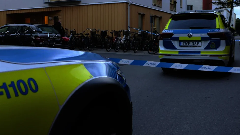 Genrebild. Polisen fick flera samtal om smällar på Kantorsgatan under natten.