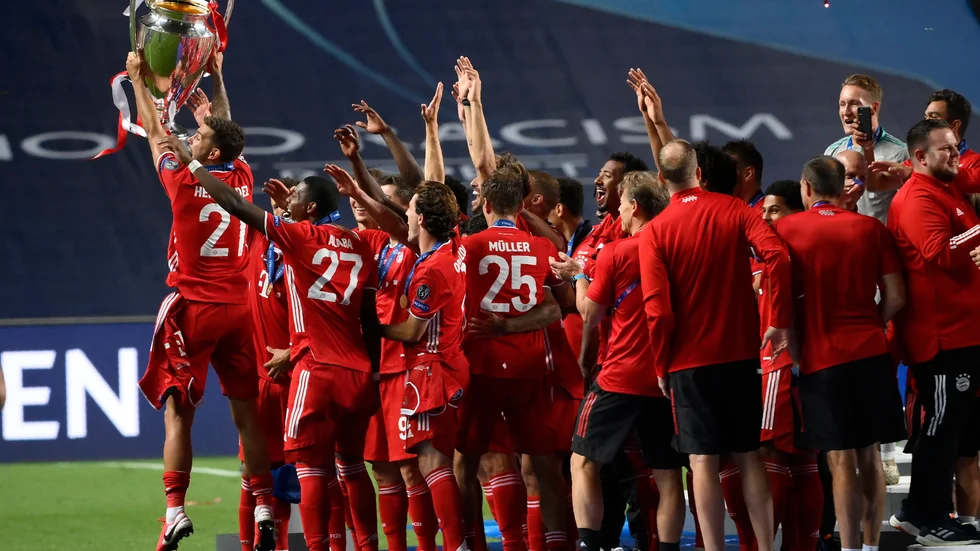 Bayern München firar Champions League-titeln efter finalsegern mot Paris SG i somras. Arkivbild.