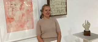 Ut med curatorn – in med konsten