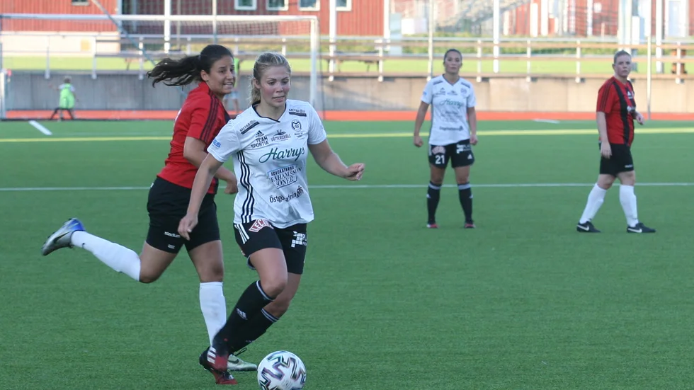 Lisa Pålsson lämnar Motala AIF efter fallet ur tvåan och ska nästa år spela i ettan med BK Kenty i Linköping.