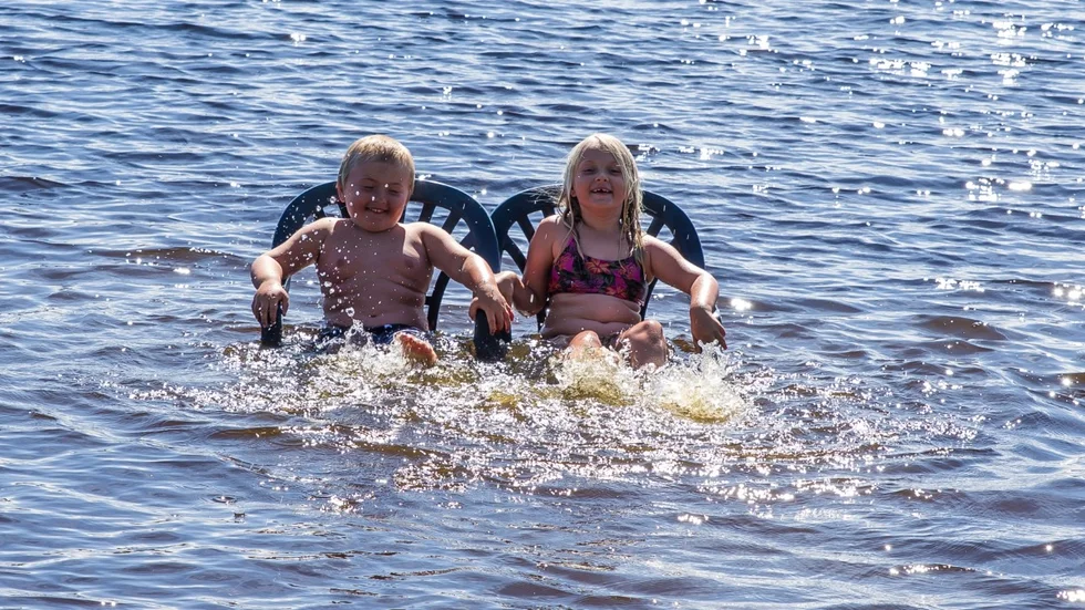 Stolbad i Bodaträsket, 22 grader i vattnet.