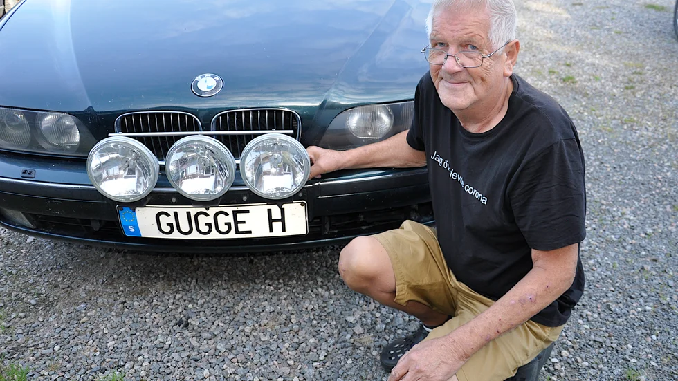 "Gugge H" eller Gunnar Holmström som han heter har överlevt covid-19 som en av flera norrbottningar. " Jag köpte mig en t-shirt med text för att visa folk att jag också överlevt corona. Det stärker mig", säger han.