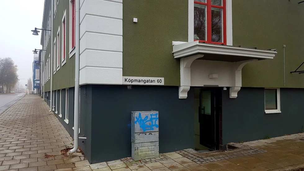 Källarlokalen på Köpmangatan 60 har varit hem för en antikaffär i 26 år. Inom kort öppnar en ny ägare upp verksamhet med inriktning på skandinaviska kvalitéprylar av retrovariant.