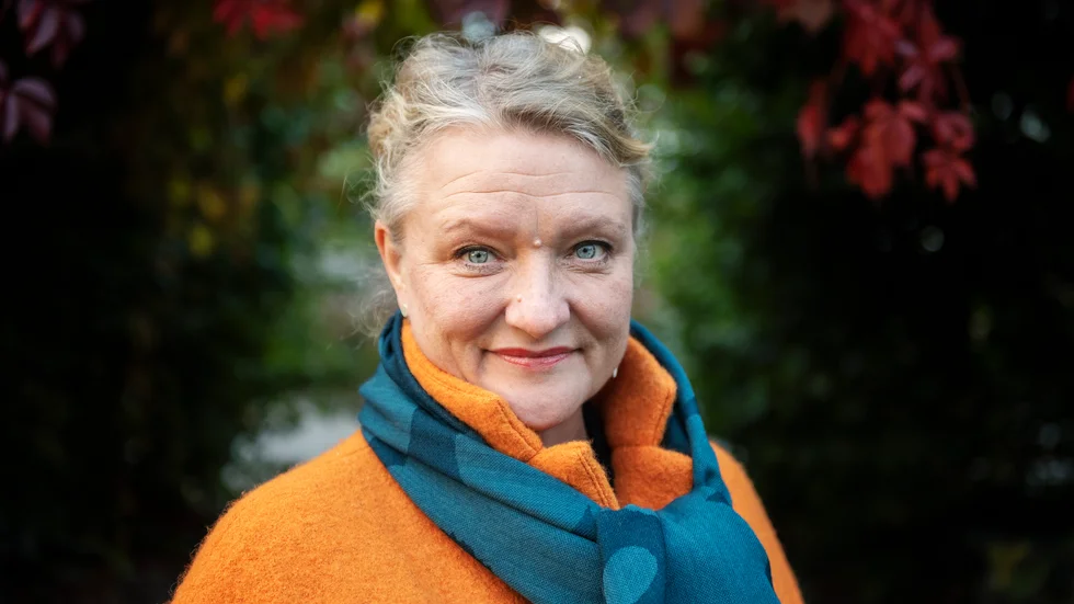 Anna Takanen medverkar i teateruppsättningen av "Sörjen som blev". Arkivbild.
