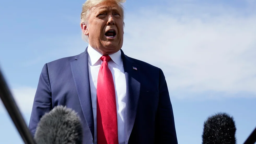 President Donald Trump kommer att ta bort bort Sudan från USA:s terrorlista.