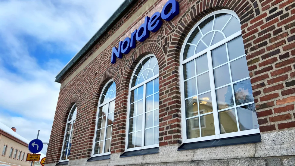 Det finns viktigare saker är fönsterrutor att ägna sig åt, skriver Pekka Jonzon.