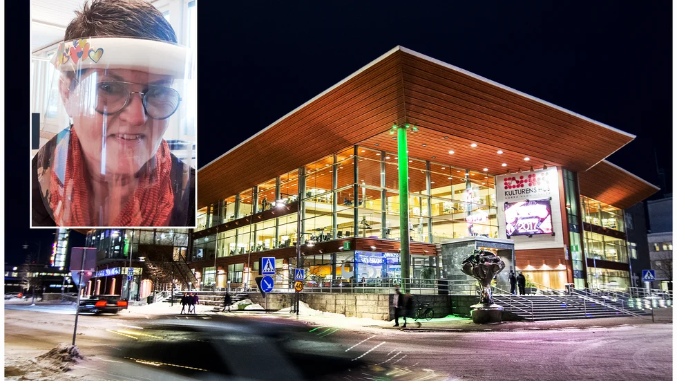Nu övergår Stadsbiblioteket till enbart självservice en vecka framåt. Detta eftersom många i bibliotekspersonalen har covid-19.