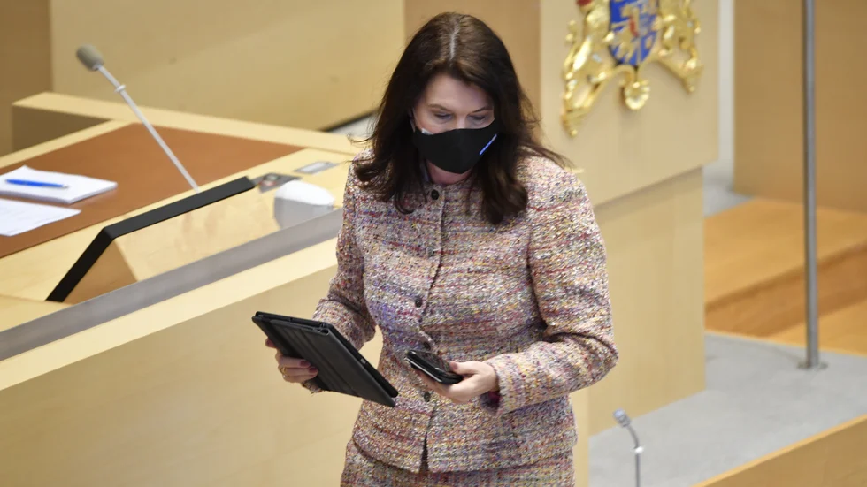 Utrikesminister Ann Linde (S) fick hård kritik för regeringen hantering av säkerhetspolitiken i riksdagens utrikespolitiska debatt. 