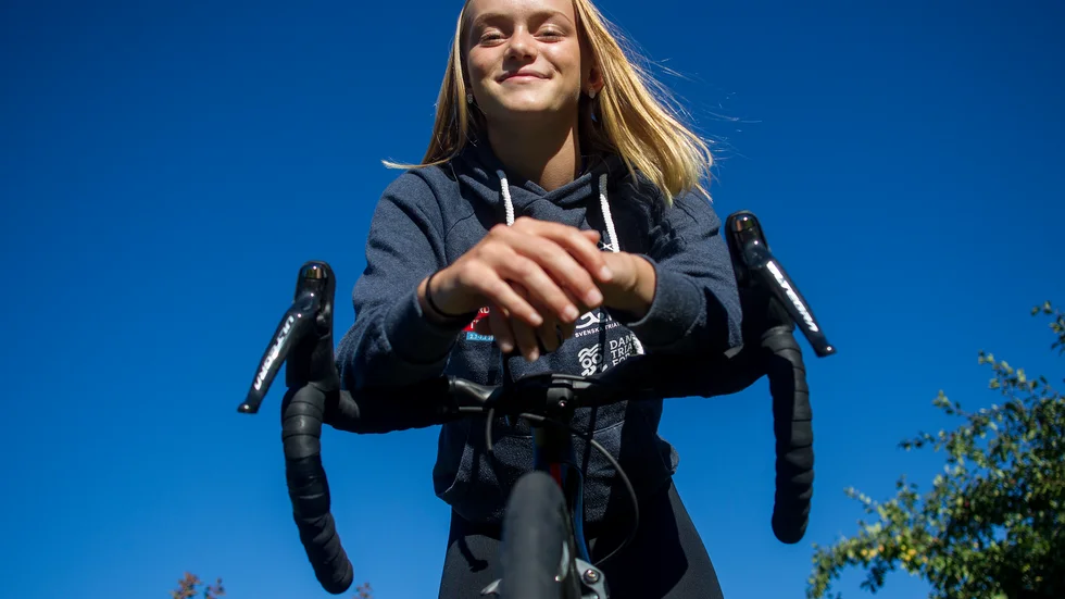 Hon ser sig mest som triathlet. Men efter sommarens två USM-guld i cykel så känner Anna SÖderqvist sig lite som cyklist också.