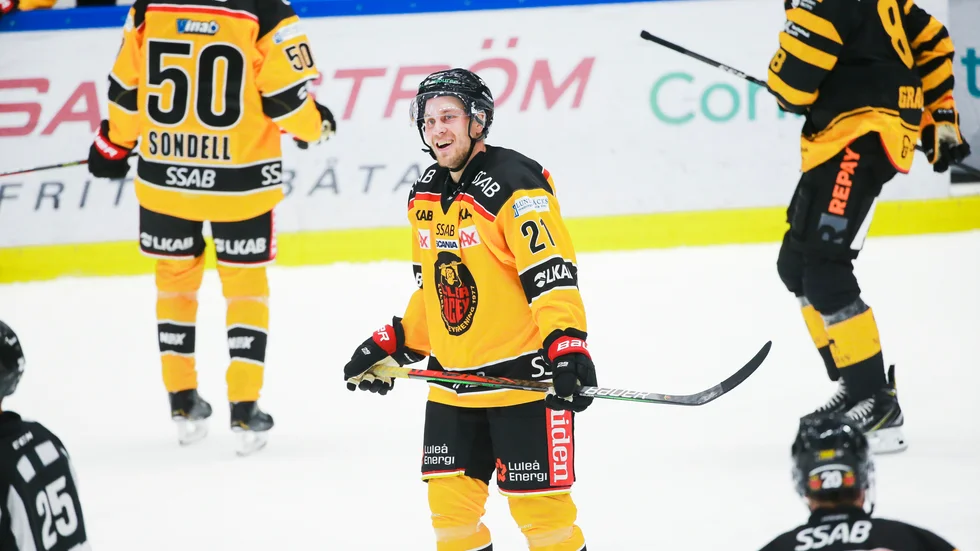 Juhani Tyrväinen är ett frågetecken inför derbyt mot Skellefteå.