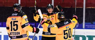 Muzik salig efter målet: "Ska ge pucken till farfar"