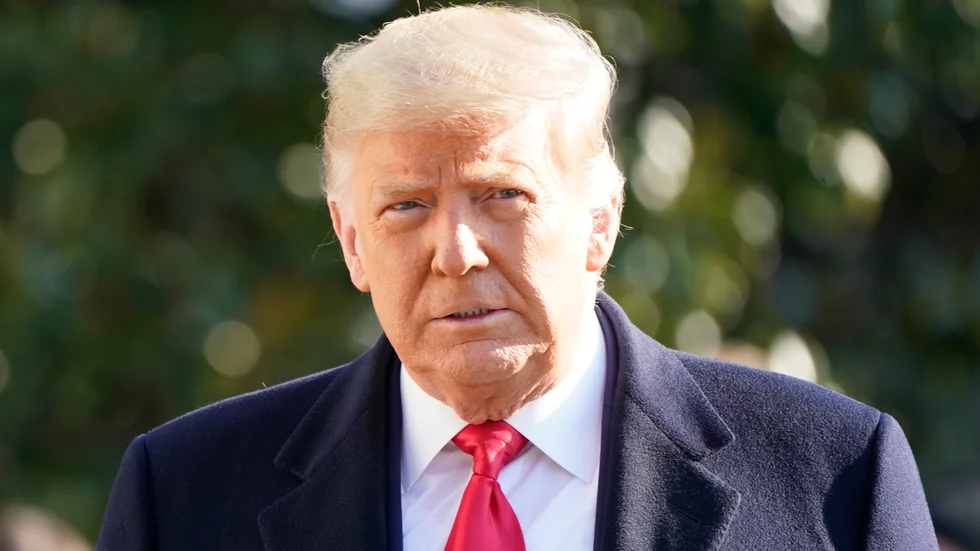 USA:s förre president Donald Trump var nöjd med sina försvarets insats under fredagens riksrättsförhandling, uppger en källa för CNN.