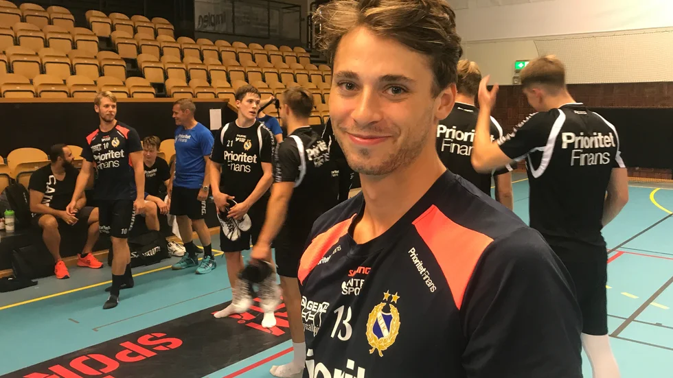 Ludvig Högberg gjorde fyra mål för Redbergslid i fredagens träningsmatch mot Guif från Eskilstuna i Motala sporthall.
