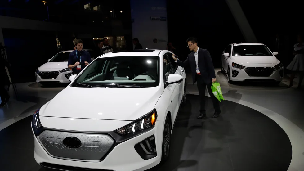 Hyndais Ioniq-modeller har tidigare gått att få även som hybrider, men från och med nästa år kommer nya modeller med enbart elmotorer. Arkivbild.
