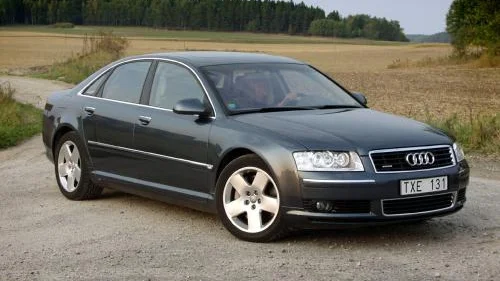 Priset är närmare 800 000 kronor, men Audi A8 ser inte vräkig ut. Det är kanske en förklaring till försäljningsframgången.