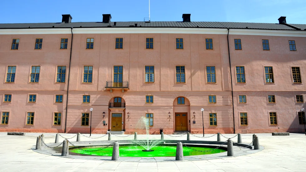 Slottets fontän färgades grön.