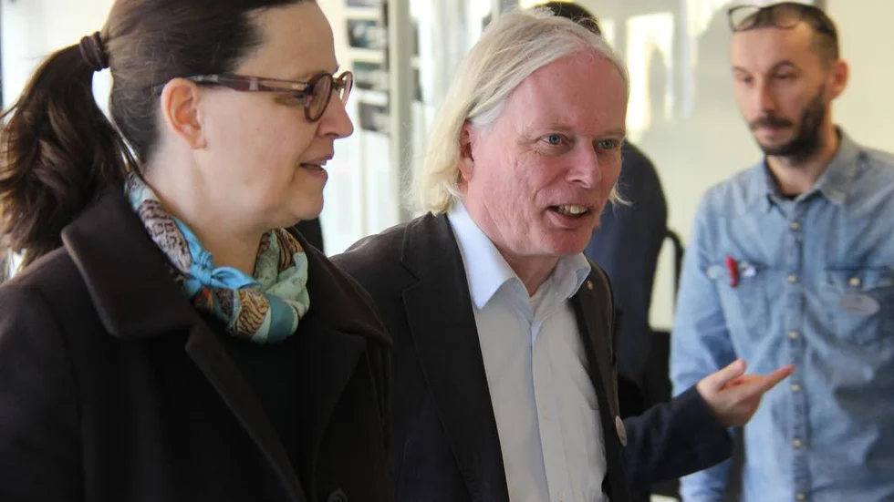 Ministerbesök. Anna Ekström, Kenny Andersson och Dzevad Tatarevic.