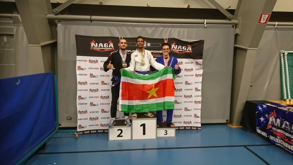 Oskar Grahnson fick trots en skadad fot, med sig ett brons.
