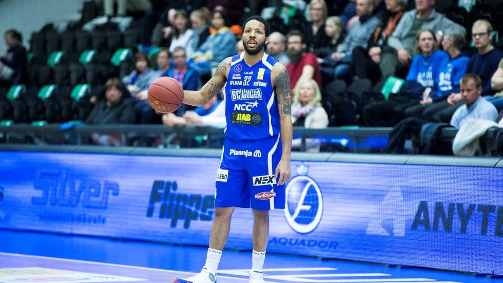 Poängbäst. Guarden Brandon Rozzell gjorde 19 poäng i matchen mot Karhu Basket och med det var han poängbäst i BC Luleå.