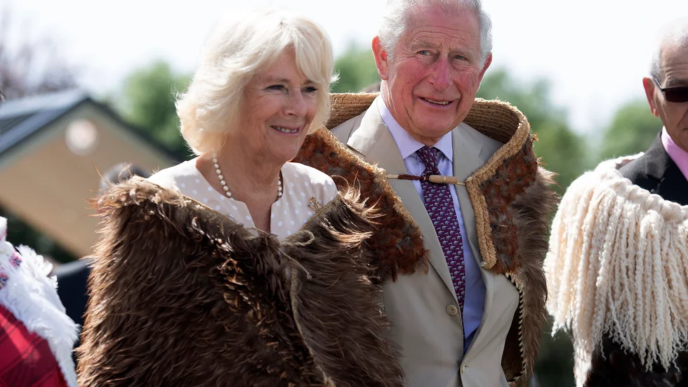 Dåvarande prins Charles och hans fru Camilla under ett besök i Christchurch, Nya Zeeland 2019.