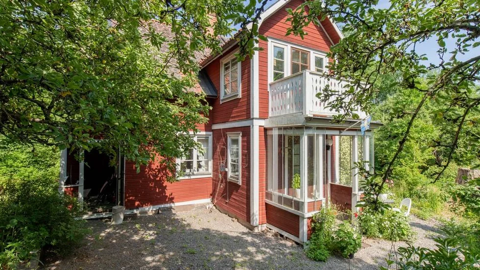 Vackert hus som behöver lite omsorg vann klicktoppen på Hemnet förra veckan. Beläget bara någon kilometer från torget. 
