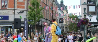 Hysteri på torget när Youtube-profilerna besökte Linköping