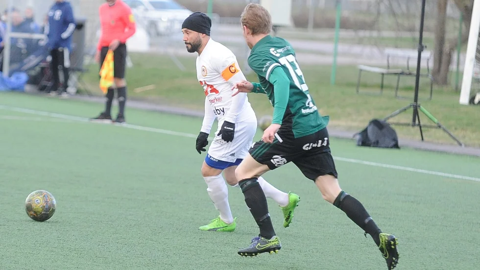 Dago Funes ska dirigera Hargs BK från mittbacksplats i år också. Första serietest blir möter med Enhörna.