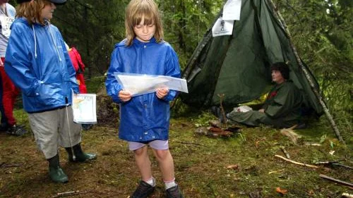 Miniknat i femdagars är roligt. Då hittar man inte bara kontroller utan också självaste skogs-Mulle. Det gjorde Anna och Ida Edin från Mjölby.