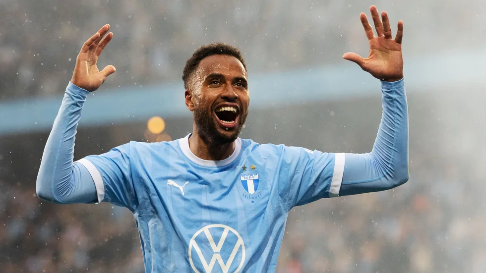 Malmö FF och Isaac Kiese Thelin har fått en flygande start på allsvenskan. MFF har vunnit samtliga åtta matcher och anfallaren har gjort lika många mål. Arkivbild.