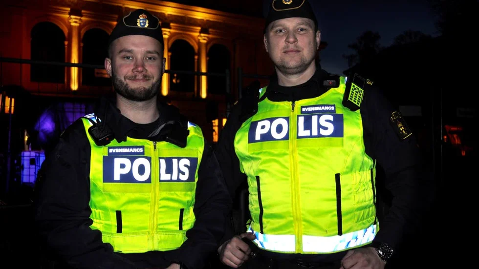 Jonathan Oja och Magnus Sundberg, evenemangspoliser.