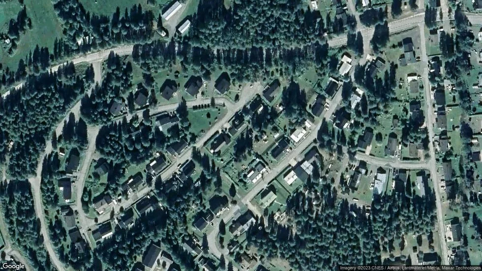 Området kring Syrenvägen 15