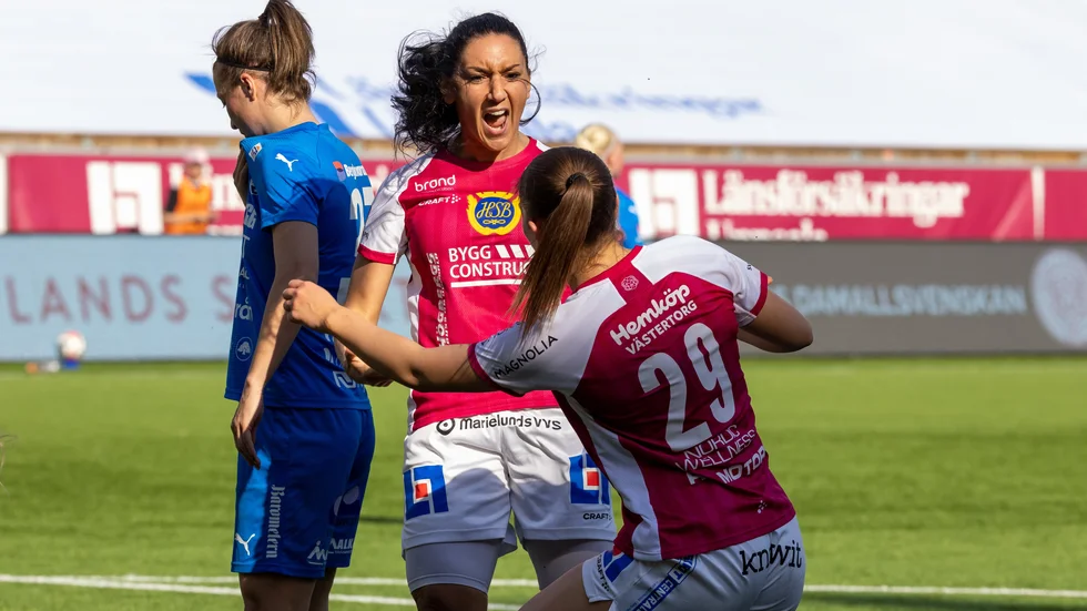 Efter 1,5 års frånvaro fick Maria Poli göra den efterlängtade allsvenska debuten.