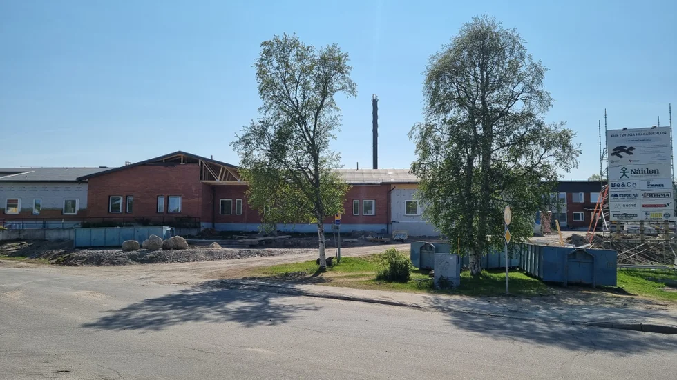 Byggnationen av det nya äldreboendet pågår och beräknas vara redo för inflytt i början av 2024.