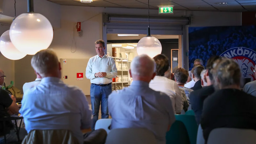 LHC:s ordförande Christer Trägårdh under årsmötet.