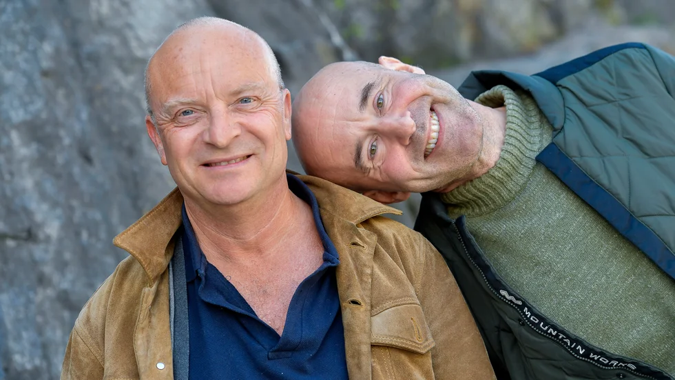 Från vänster: Jonas Gardell, författare, artist och debattör och Mark Levengood, journalist, författare och programledare, träffades 1986. Arkivbild.