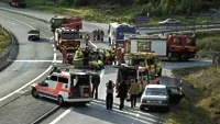 Totalt elva kameraskåp för automatisk hastighetsövervakning ska sättas upp på E 22 längs sträckan Gladhammar­Verkebäck. Bland annat ska den olycksdrabbade korsningen med riksväg 33 här vid Hyttan få ett kameraskåp inom några veckor. Foto: MAGNUS GLANS