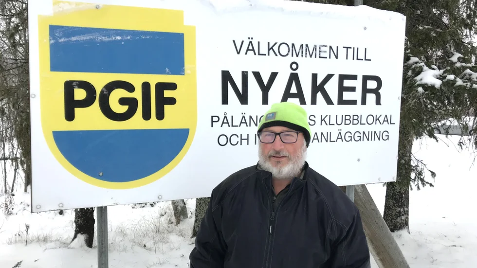 "Det är så totalt onödigt, det här är ju bara för att förstöra", säger Johan Vesterberg ordförande Pålänge GIF om den vandaliserade planen.