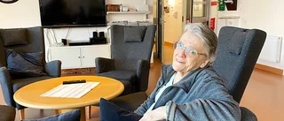 Oenigt om fler TV-kanaler på äldreboenden