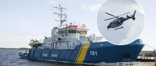 Polis föll överbord – fördes till sjukhus
