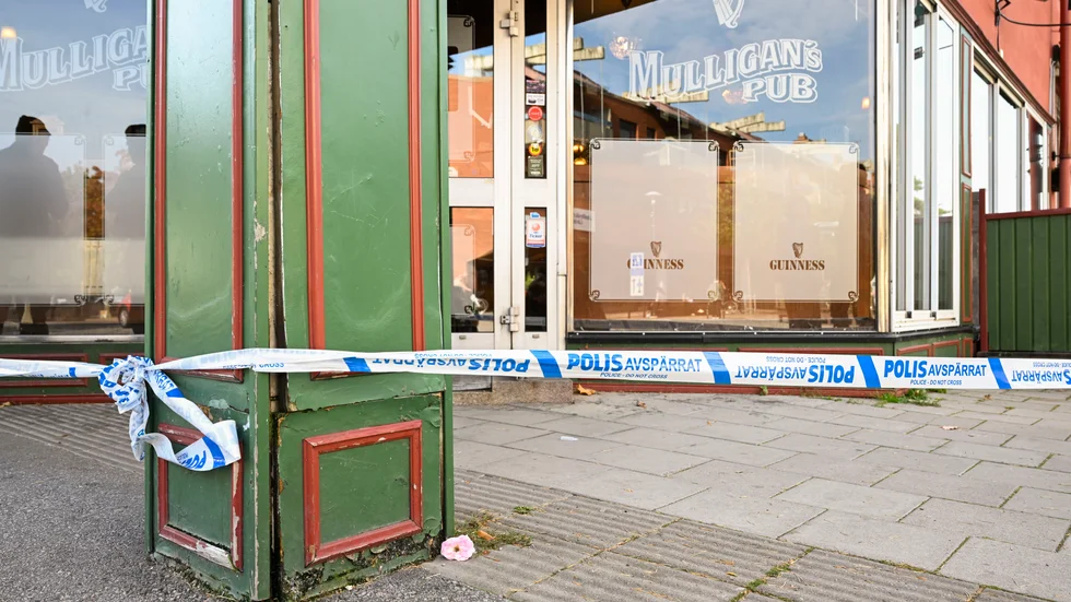 Två personer dödades i samband med skottlossningen på en pub i centrala Sandviken. Arkivbild.