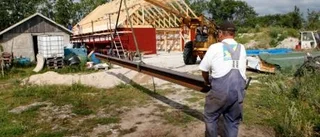 Bygger hus för 42 tons-motor