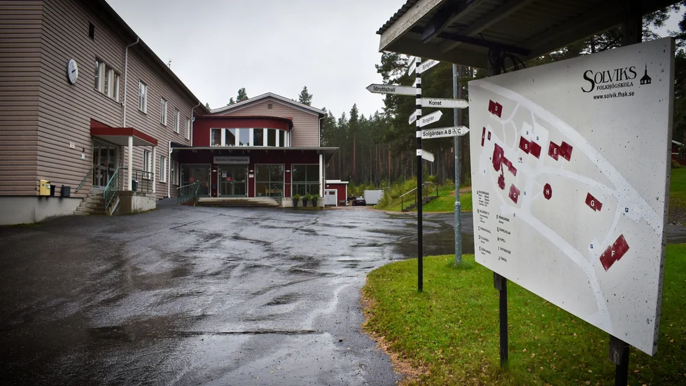 Solviks folkhögskola är en av tre folkhögskolor i Skellefteå kommun.