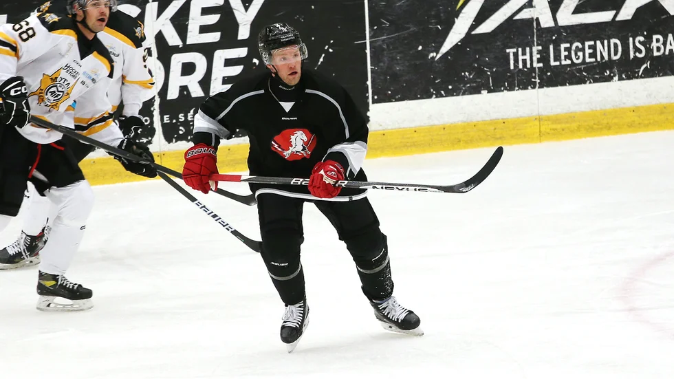 Jesper Samuelsson gjorde matchens första mål mot Motala.