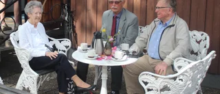 100-åringen firade när klubben fyllde 100