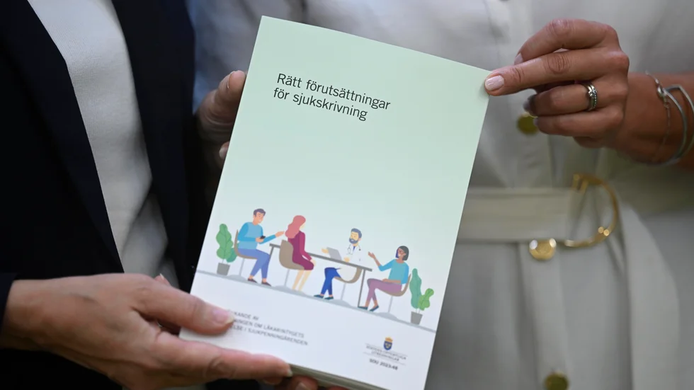 Rätt. Sjukskrivningsutredningen överlämnades häromdagen till regeringen. Förhoppningsvis leder den till en mer riktig och rättvis hantering av sjukskrivningsärenden. 